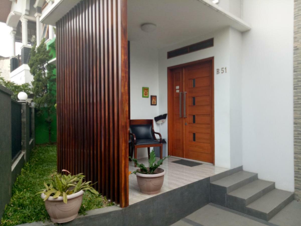 Homestay Syariah Cileunyi, Bandung Timur Exterior foto